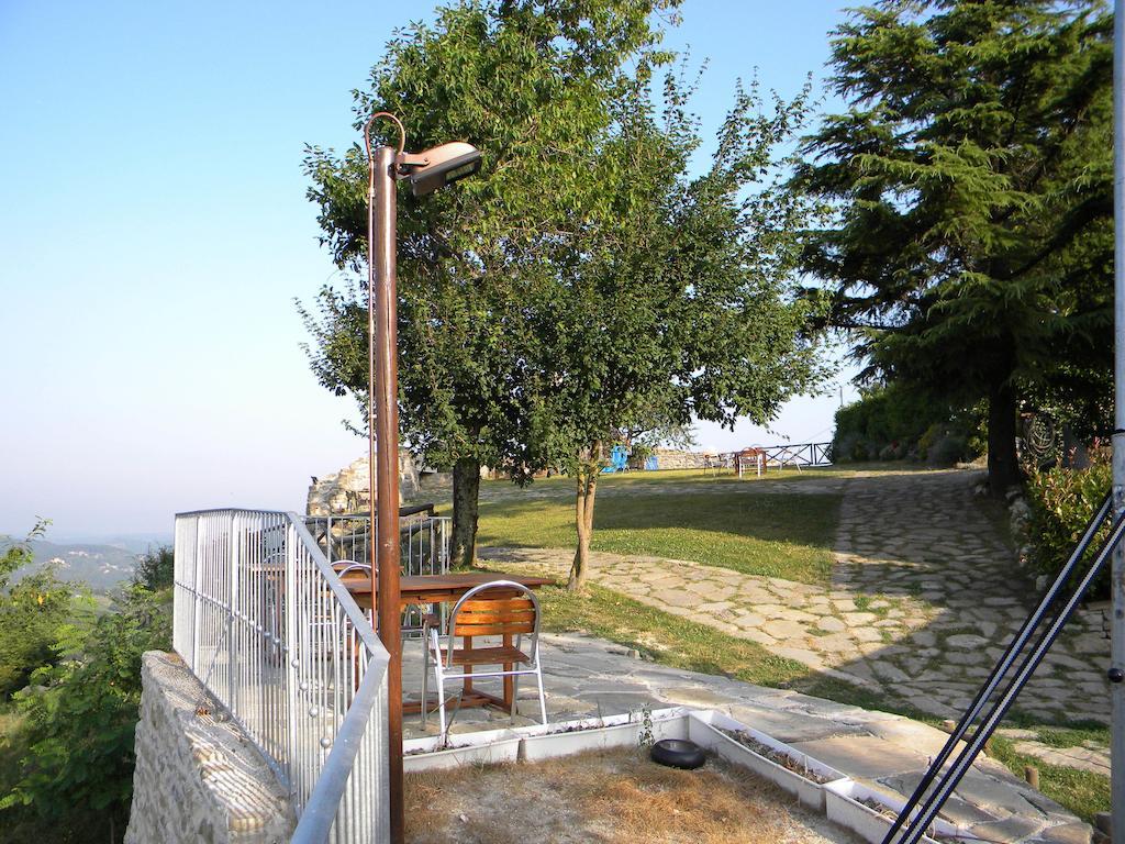 Вилла Agriturismo Borgo San Benedetto Пьетралунга Экстерьер фото