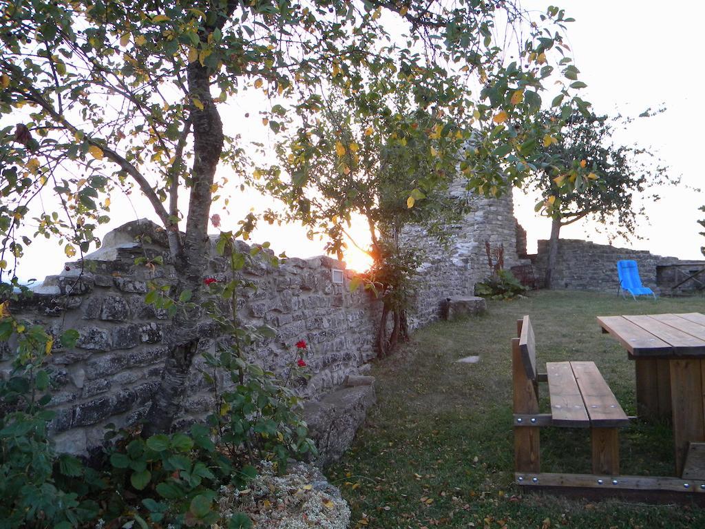 Вилла Agriturismo Borgo San Benedetto Пьетралунга Экстерьер фото