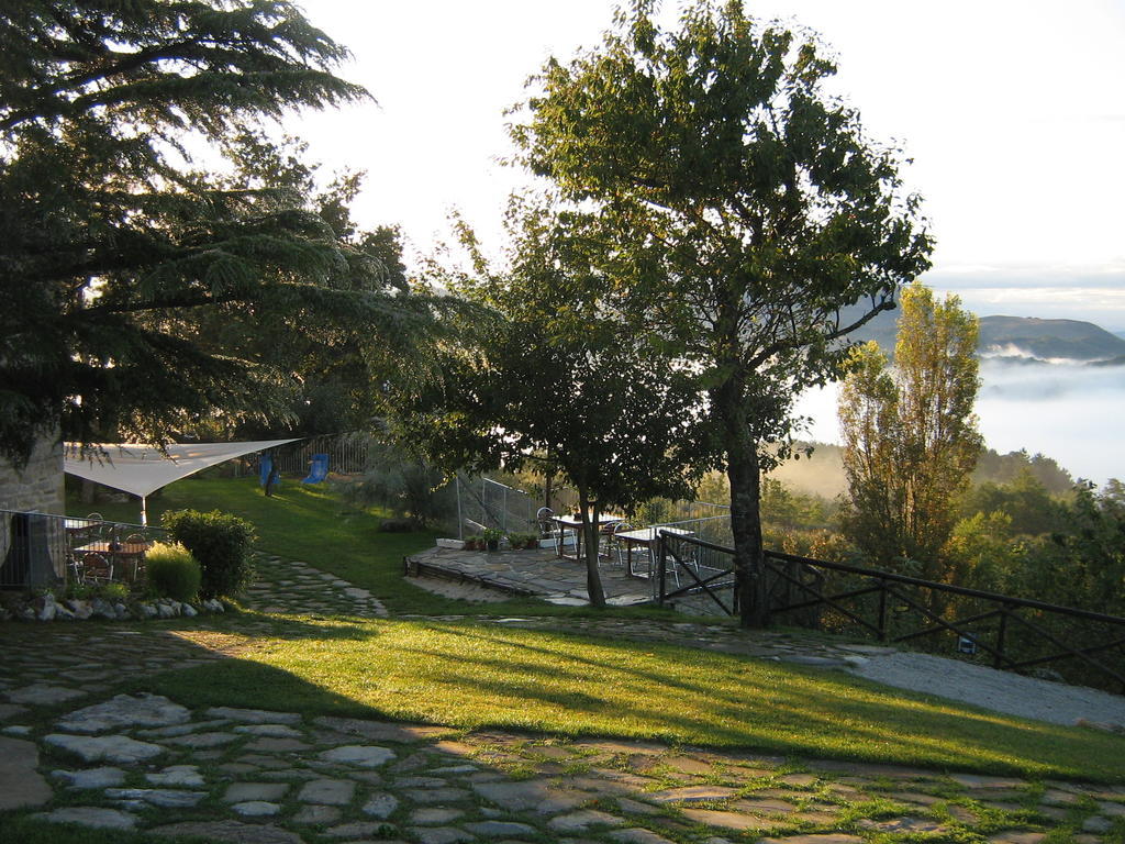 Вилла Agriturismo Borgo San Benedetto Пьетралунга Экстерьер фото
