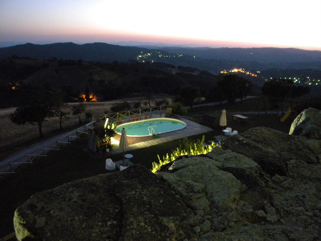 Вилла Agriturismo Borgo San Benedetto Пьетралунга Экстерьер фото