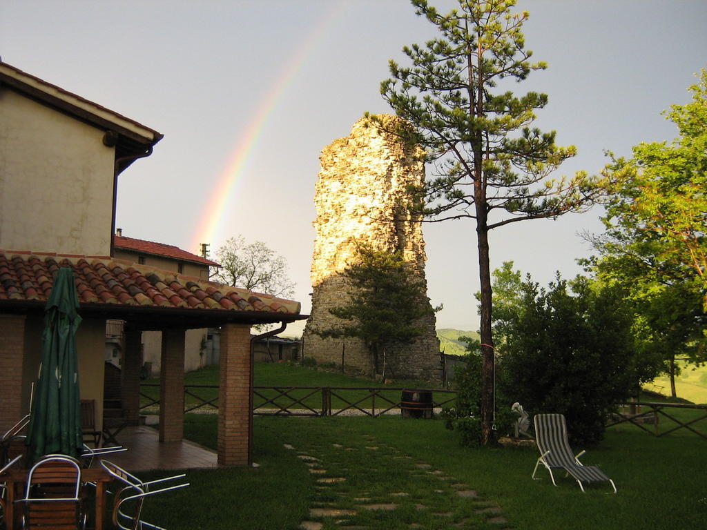 Вилла Agriturismo Borgo San Benedetto Пьетралунга Экстерьер фото